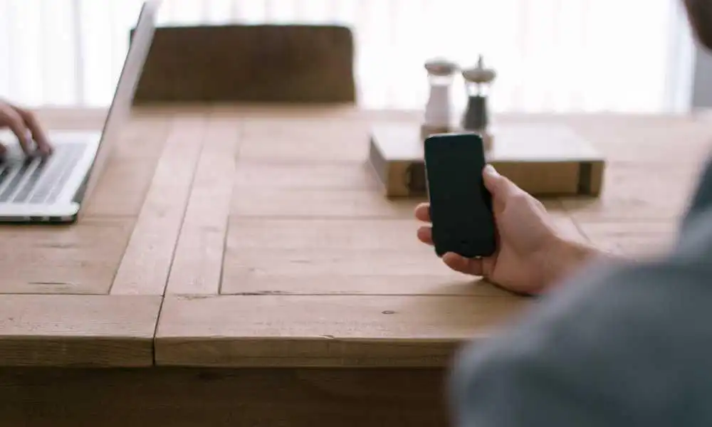 《残缺英雄的突围：毕正明的证明之路》