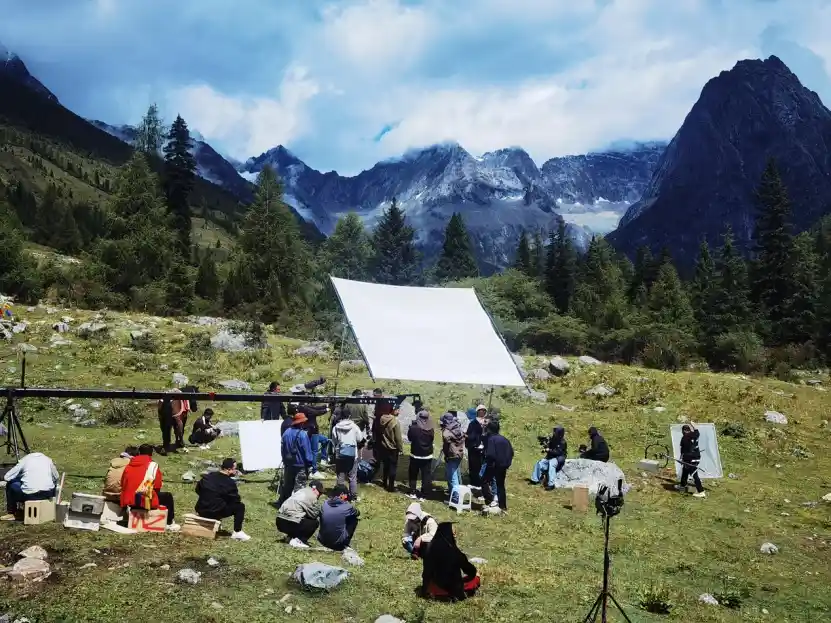 《高原少年：一场穿越命运的成长远征》