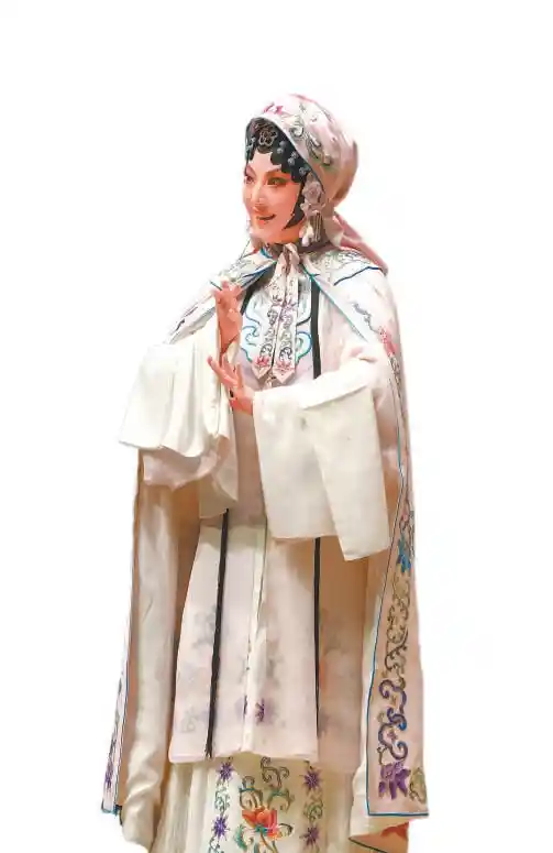 北昆赴英惊艳爱丁堡，昆曲之美再度征服世界