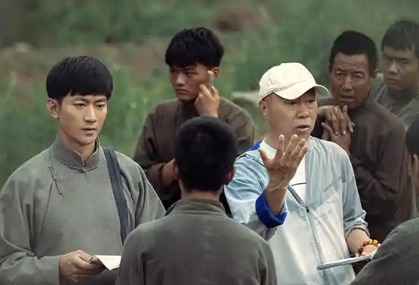 《生万物》导演刘家成:用真实力量重塑农村剧,拒绝苦情套路